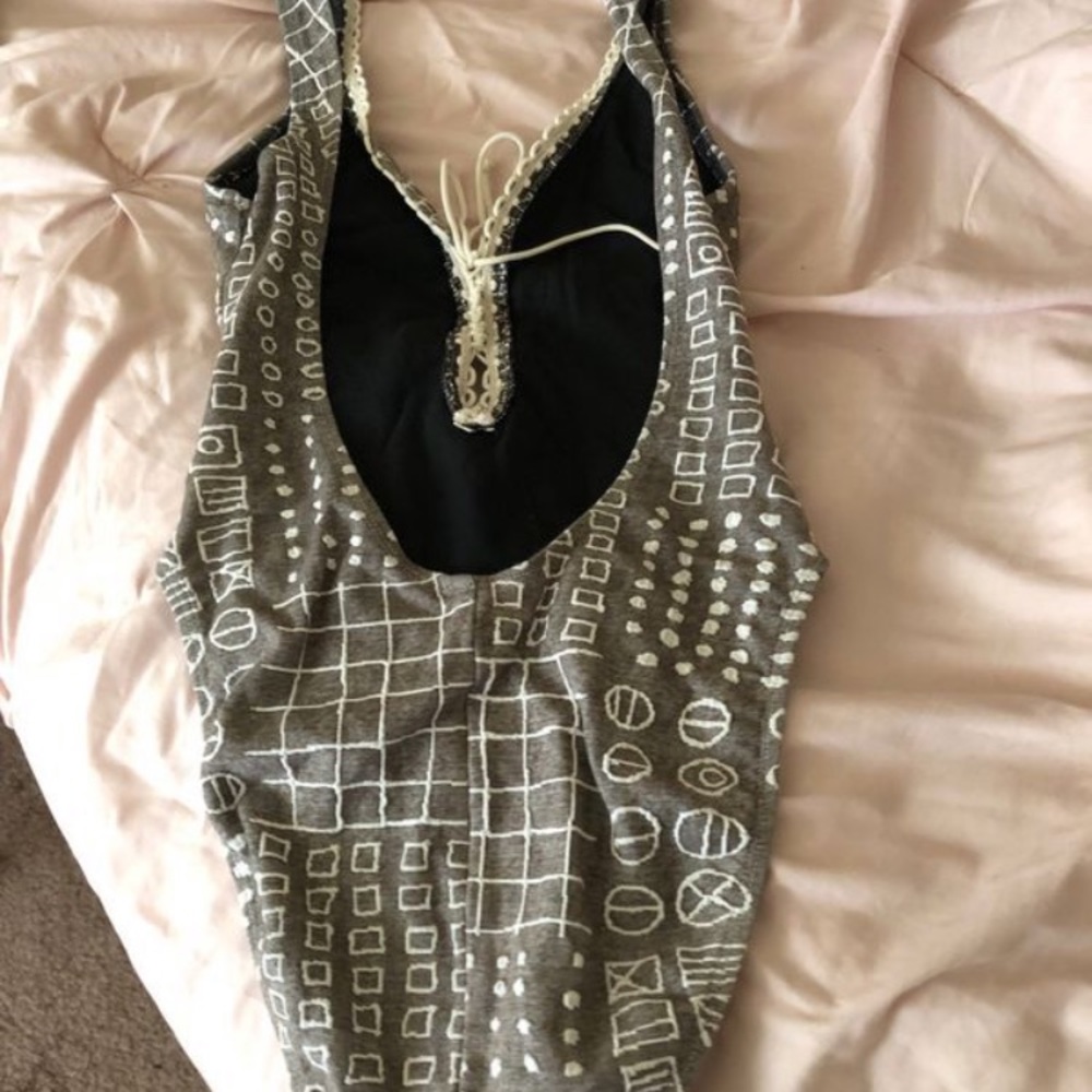 Bathing suit - Picture 2 of 2